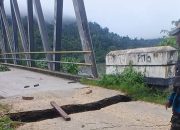 Jembatan Penghubung Kabutan Konawe Dan Koltim Lonsosr nyaris Terputus